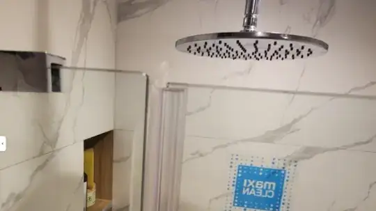 Sprchové kúty — vodár Bratislava